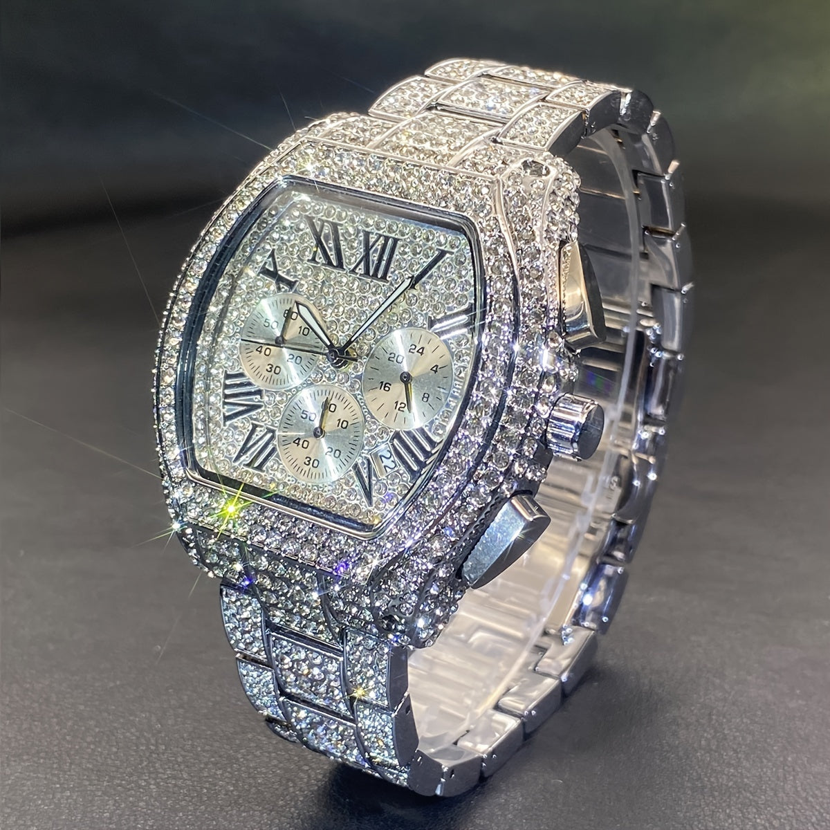 Diamond quartz watch