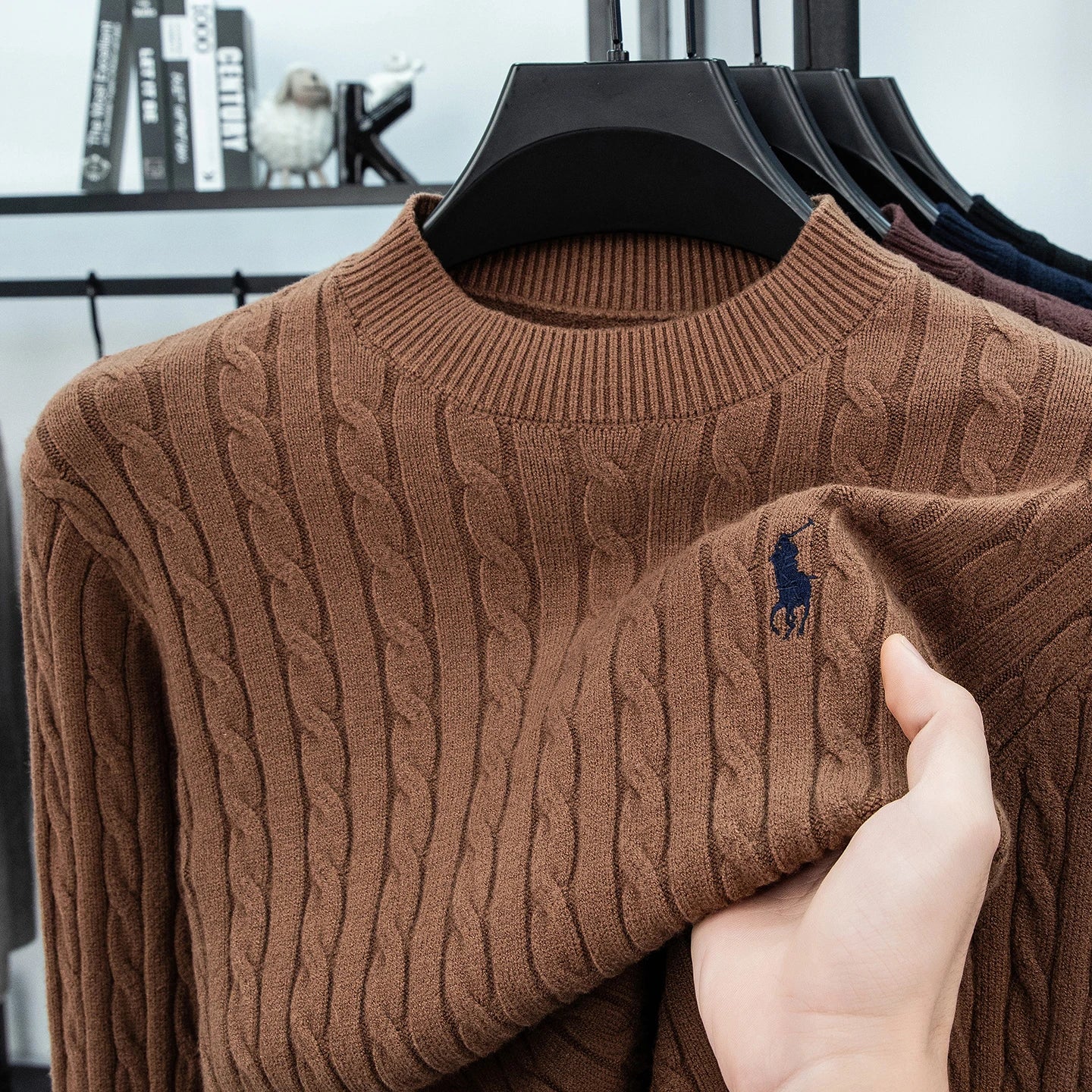 2025 Autumn and Winter Men's Wool Sweater with Round Neck PulloverThickened Diamond Shaped Long Sleeved Knitted Sweater