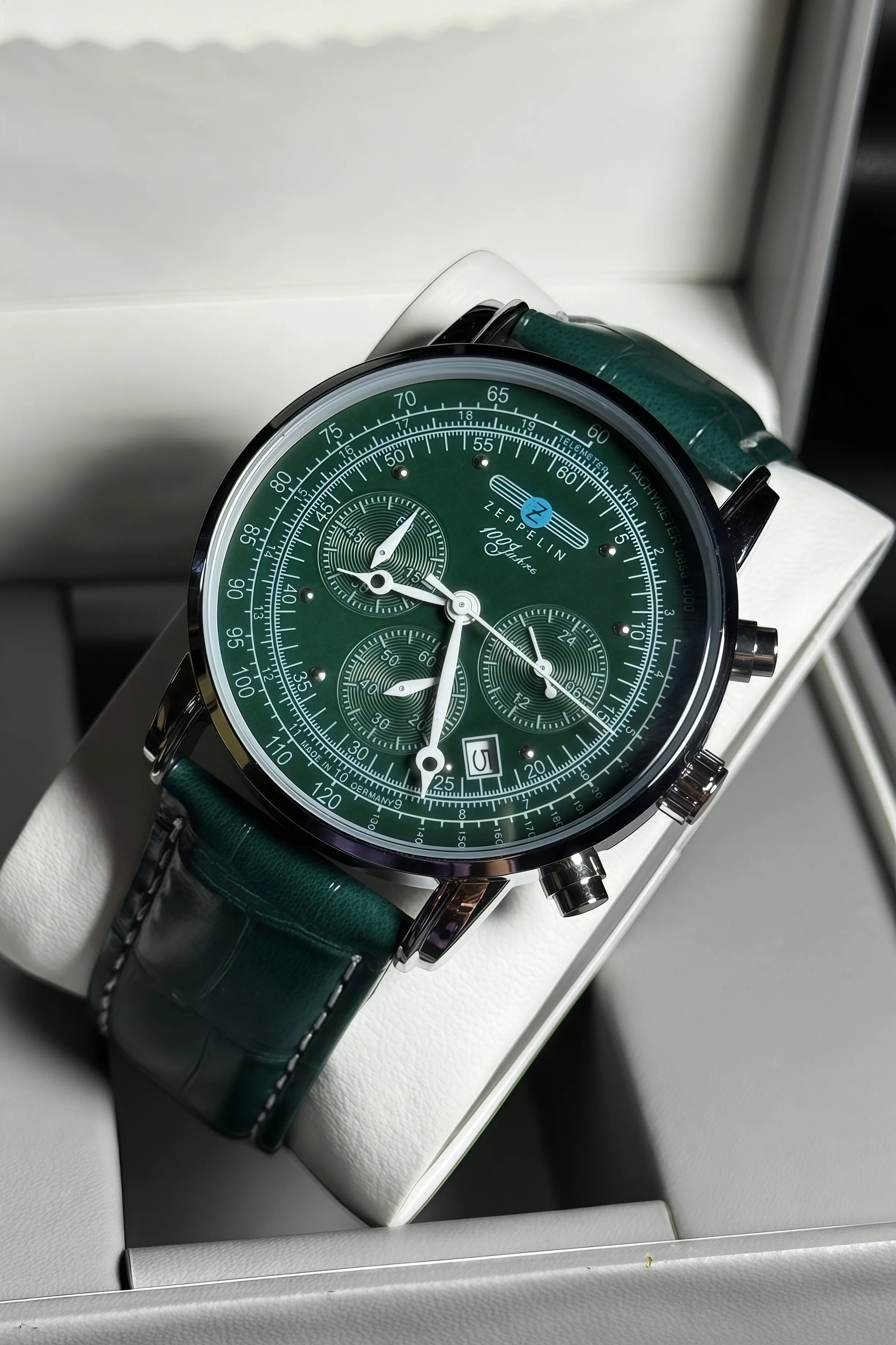 2025 New luxury brand zeppelin multifunctional fashionable six pin watch with calendar blue green gift quartz watch