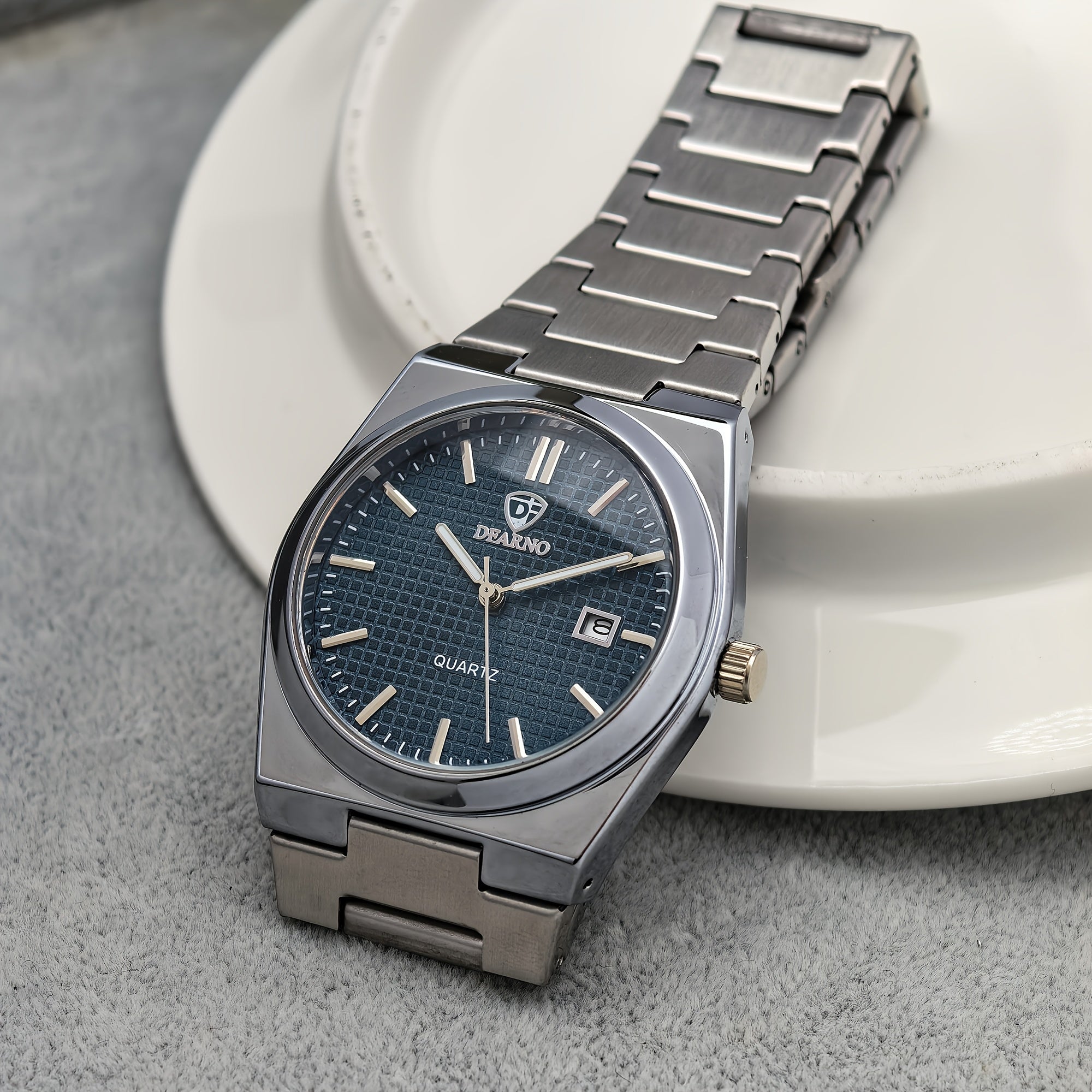 Elegant Luxury Analog Watch