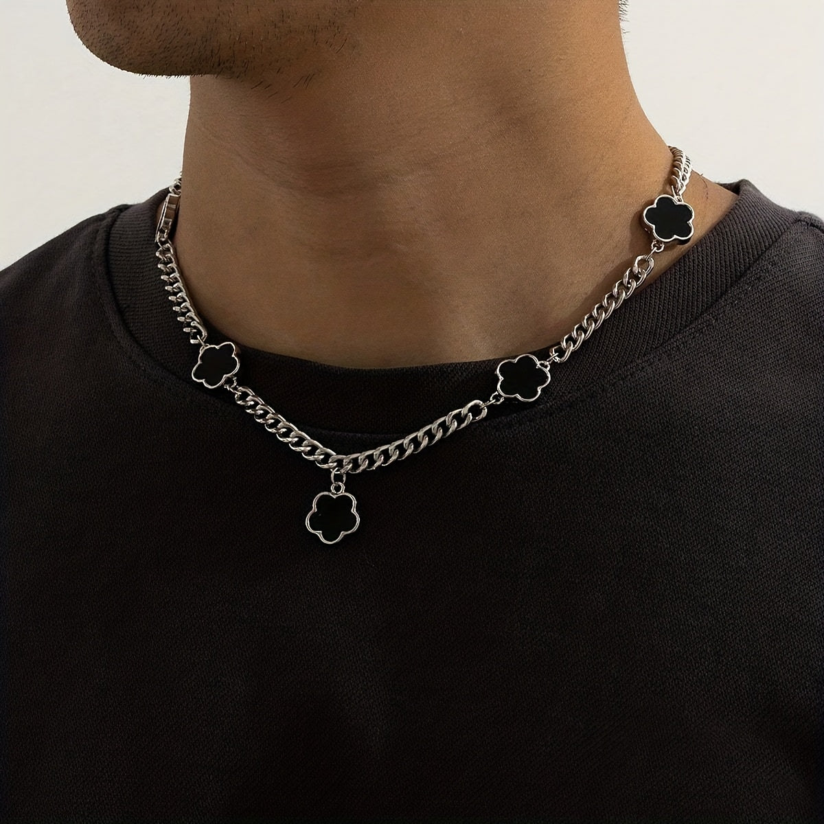Men's pendant necklace