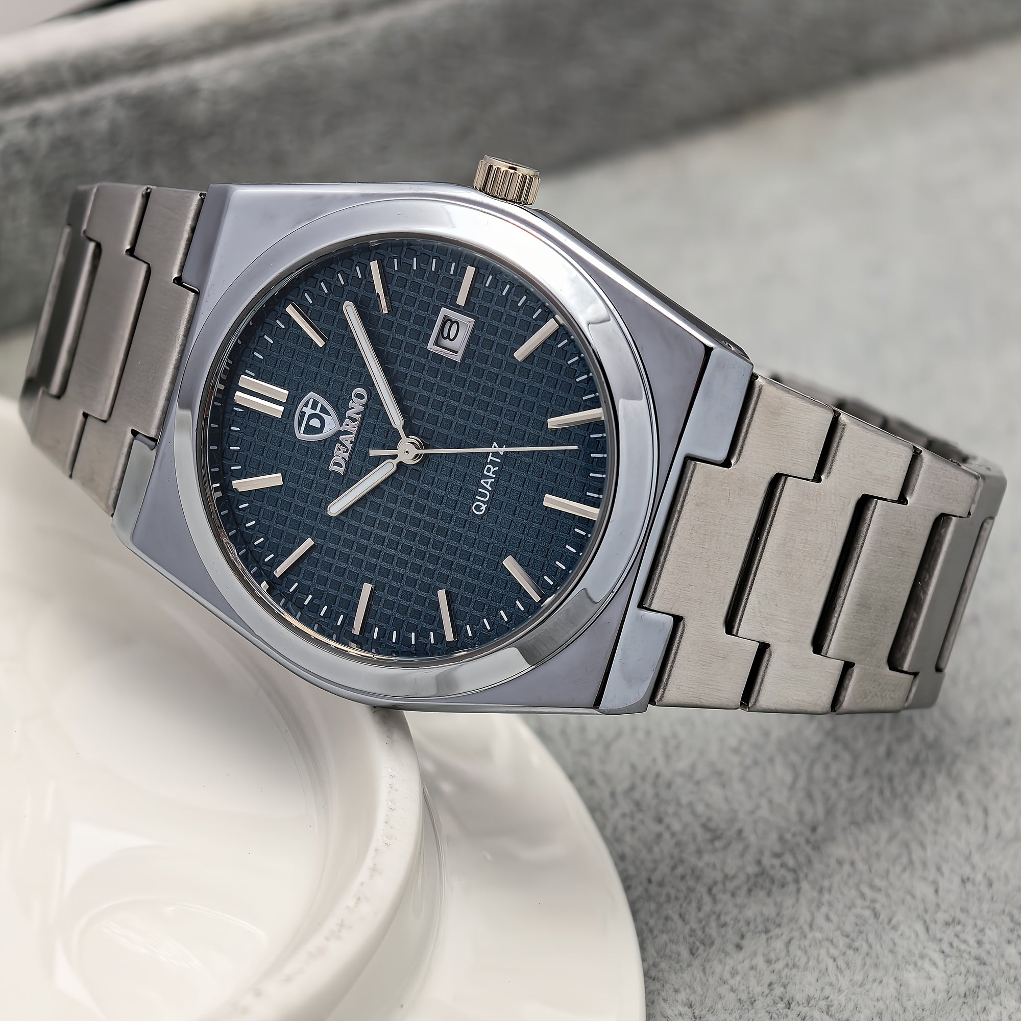 Elegant Luxury Analog Watch