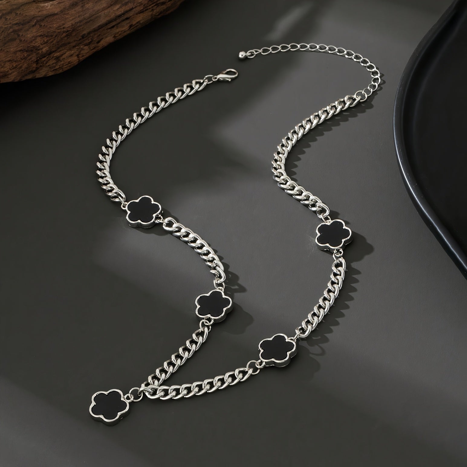 Men's pendant necklace